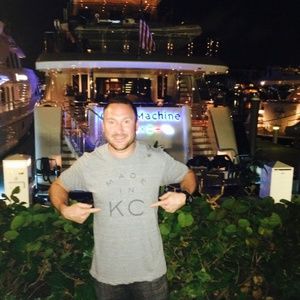 Meet your Posher, Justin